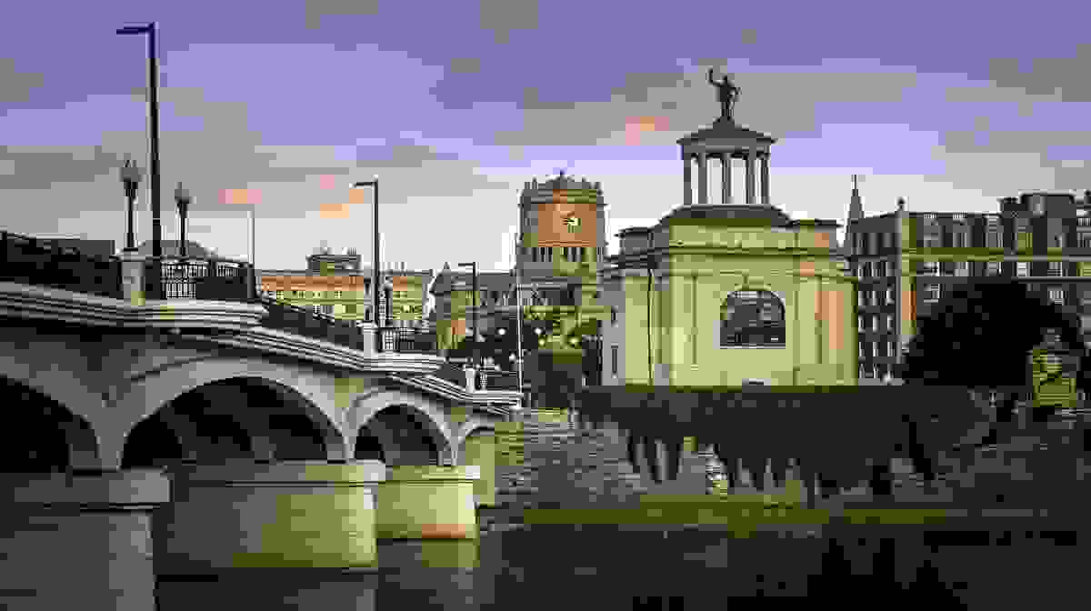 IMAGE OF HAMILTON