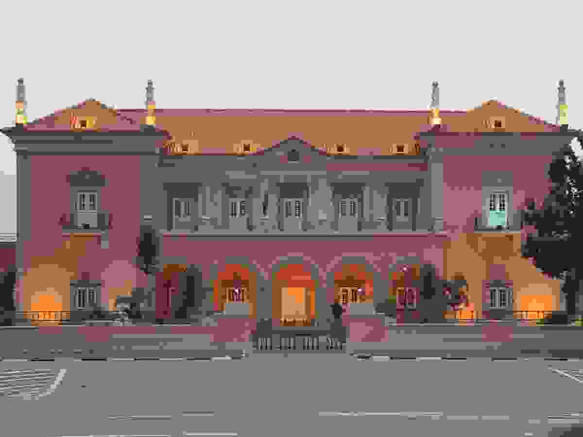 IMAGE OF HUAMBO