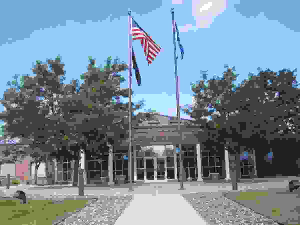 IMAGE OF LAKEVILLE