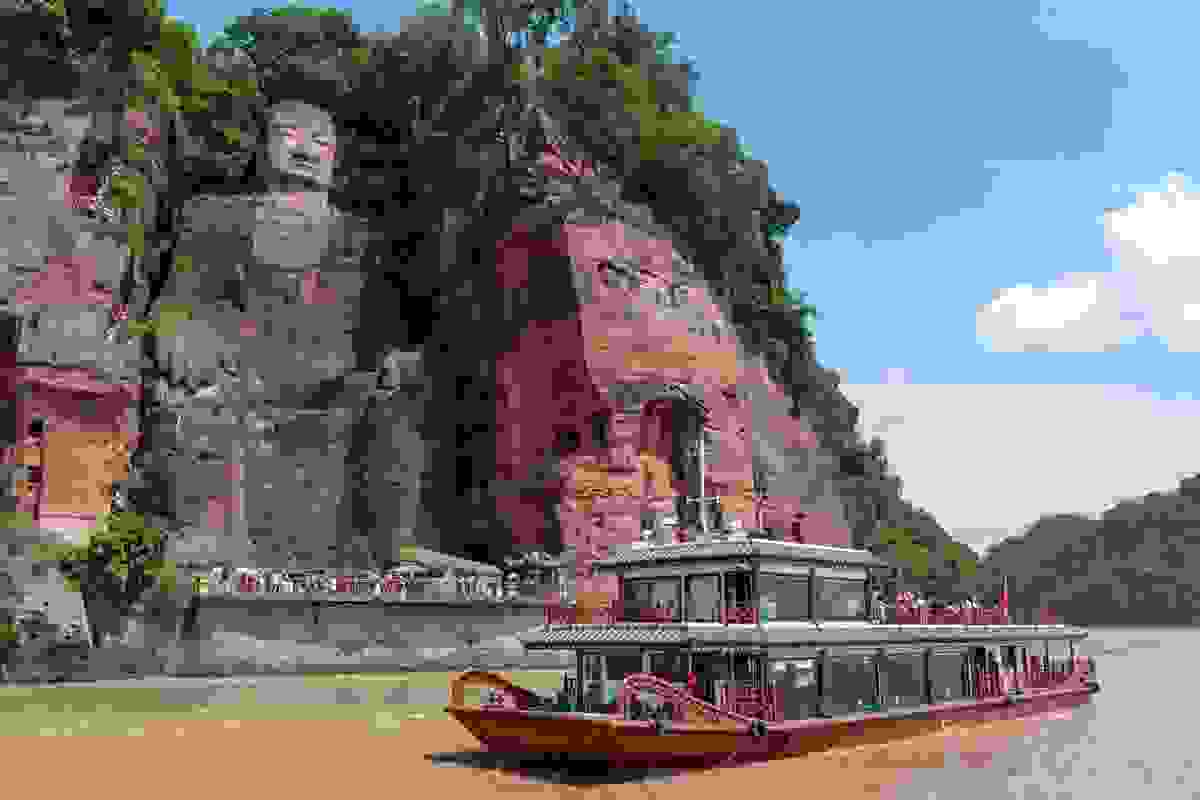 IMAGE OF LESHAN