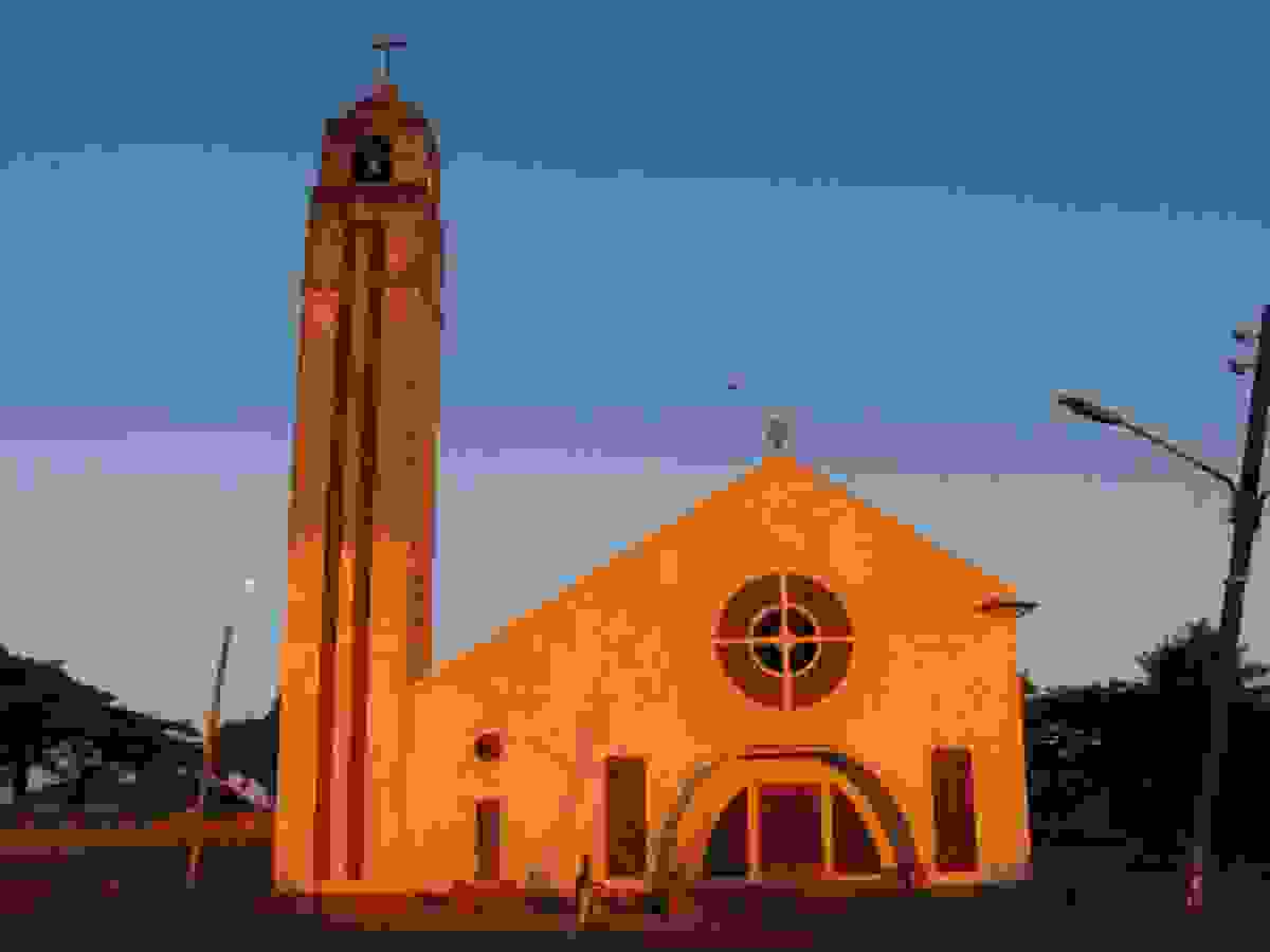 IMAGE OF LUENA