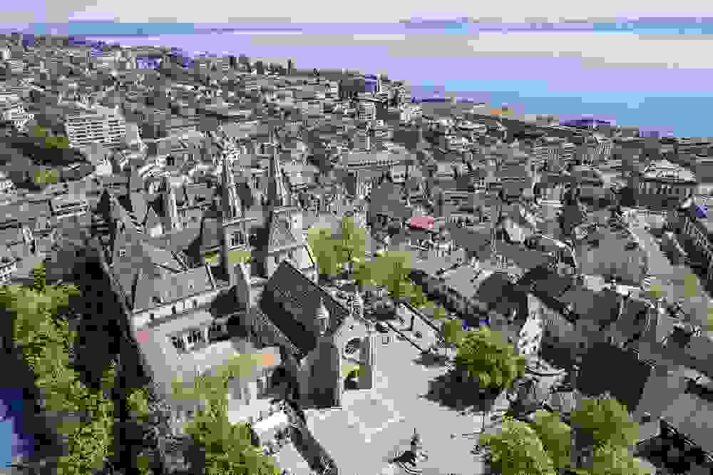 IMAGE OF NEUCHÂTEL