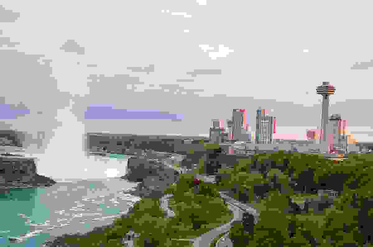 IMAGE OF NIAGARA FALLS