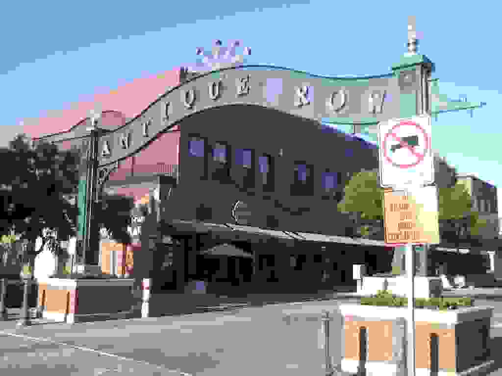 IMAGE OF POMONA