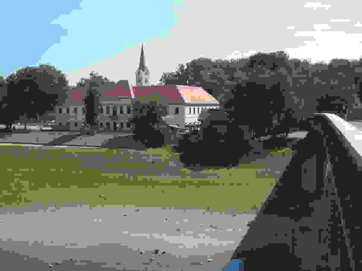 IMAGE OF SISAK