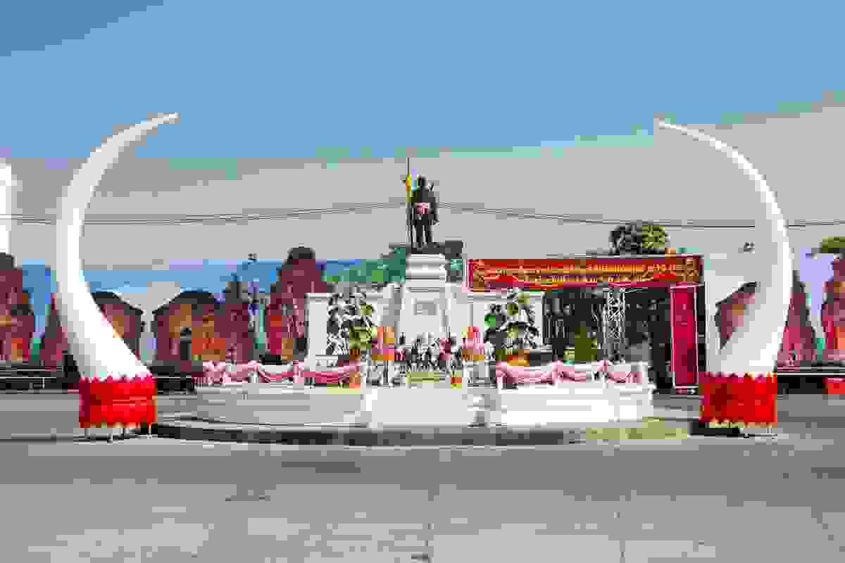 IMAGE OF SURIN