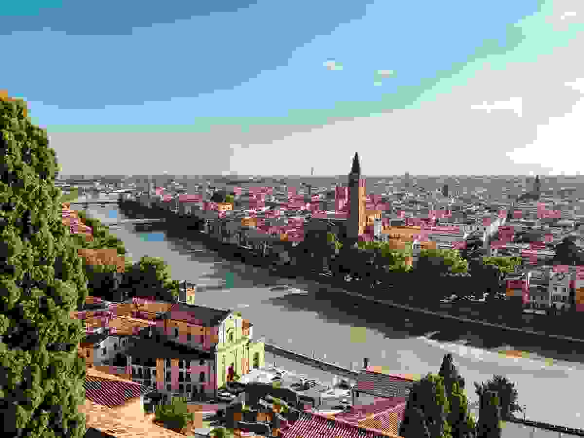 IMAGE OF VERONA