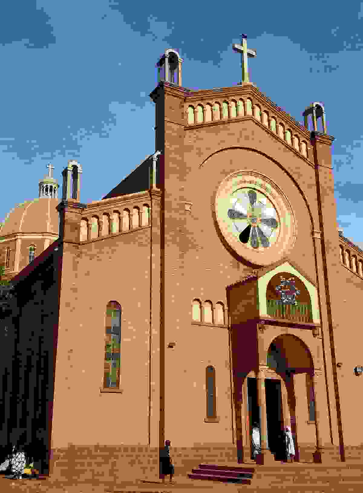 IMAGE OF WAU